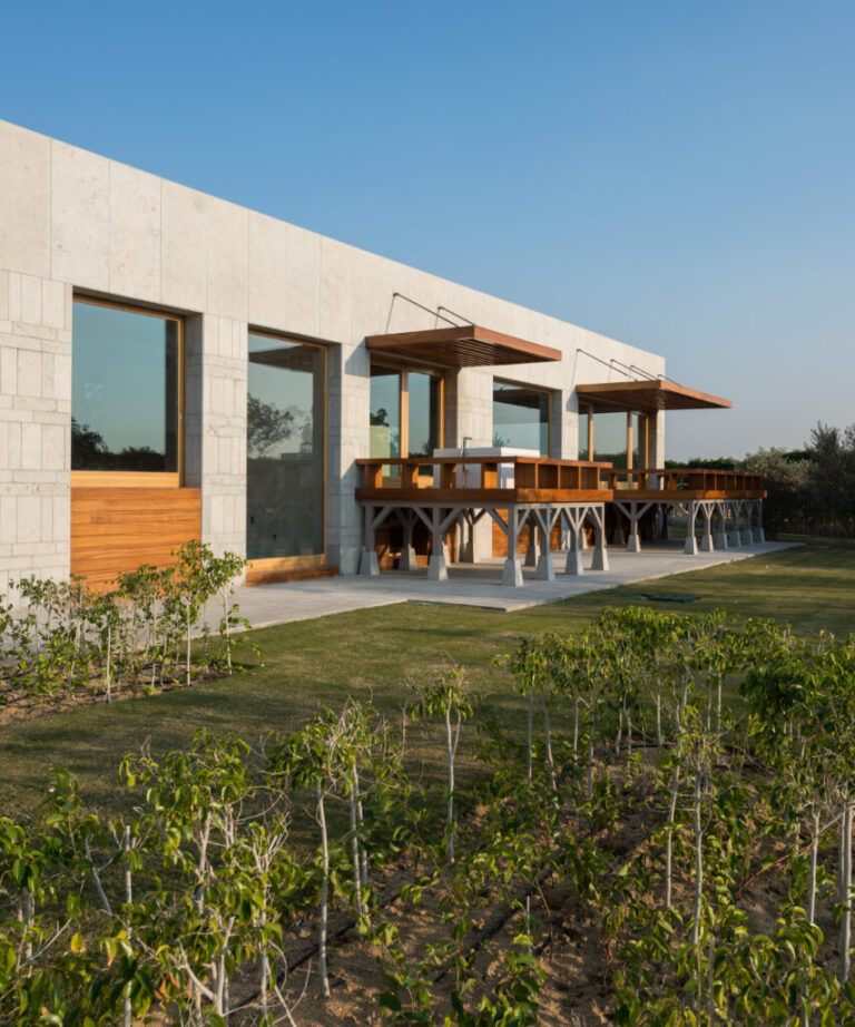 Villa-53-122-853x1024